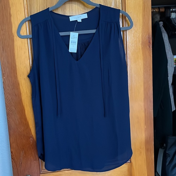 NWT LOFT Navy Mixed Media Shell - Picture 3 of 5